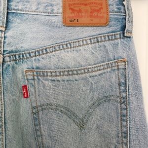 Levi’s women’s light blue Jeans 28 x 30